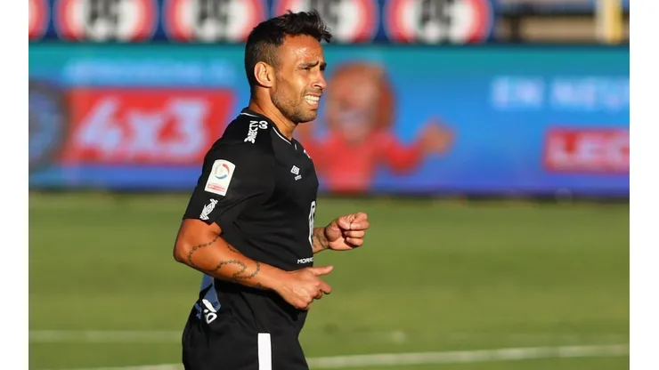 El "Mago" se rindió a la cantera.