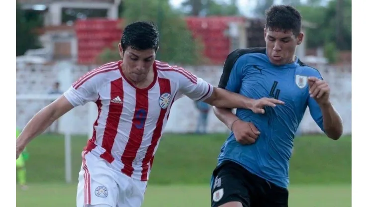 ¿Cómo juega Alan Saldivia?