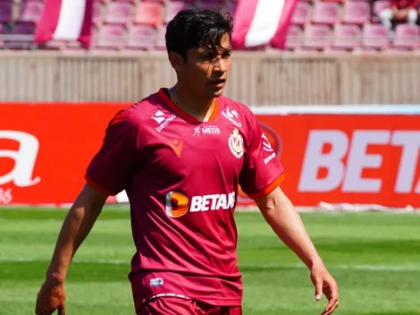 Leonardo Gil cambió de camiseta con Matías Fernández y mostró la joya