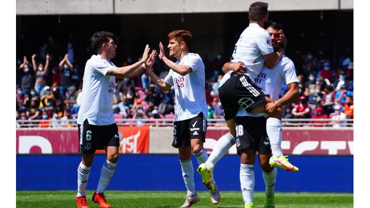 Colo Colo espera seguir con los festejos en el clásico ante la UC.