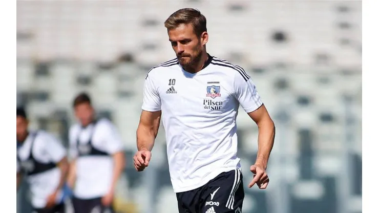 Santos ya cumplió 20 días de trabajo en el Monumental.