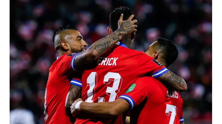 Chile goleó a Venezuela y se metió en la pelea por ir a Qatar.
