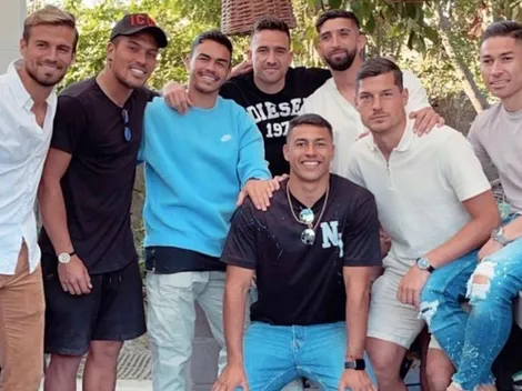 Jugadores de Colo Colo se reúnen a festejar en este lunes feriado