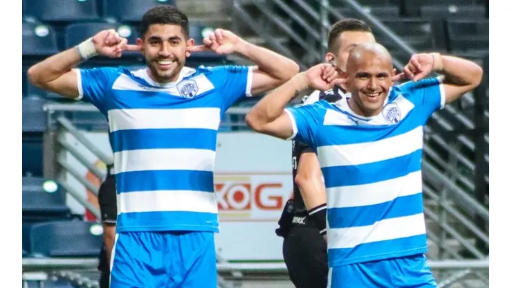 Chupete Suazo volvió a festejar en México | Foto: @Raya2CFM