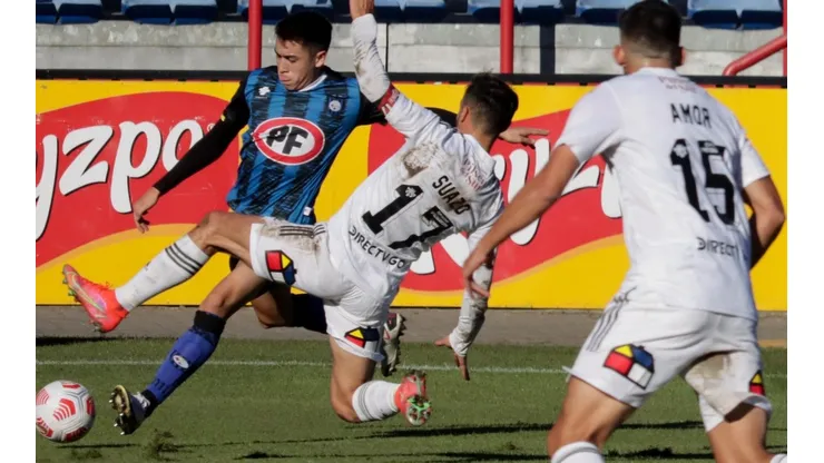 Colo Colo juega ante Huachipato por la fecha 25 del torneo.