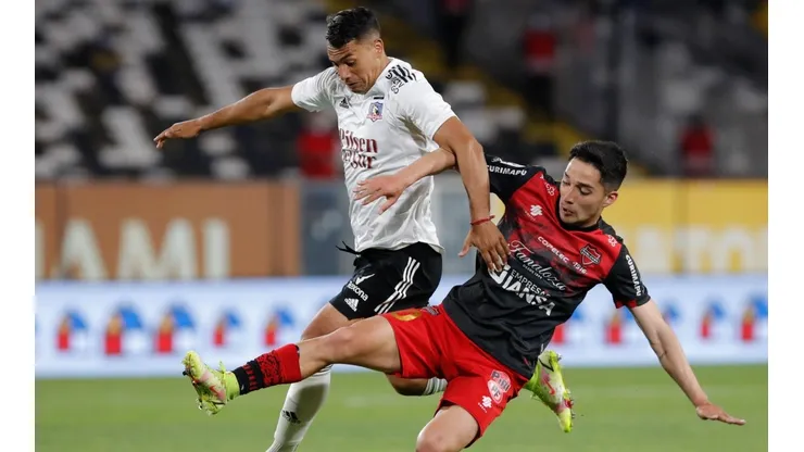 Colo Colo no pudo superar la ordenada defensa de Ñublense.