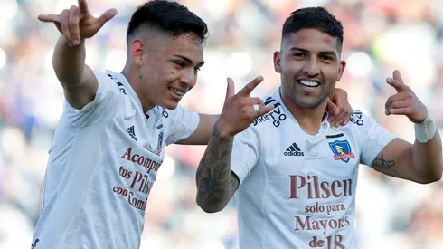Colo Colo festeja en el Superclásico.