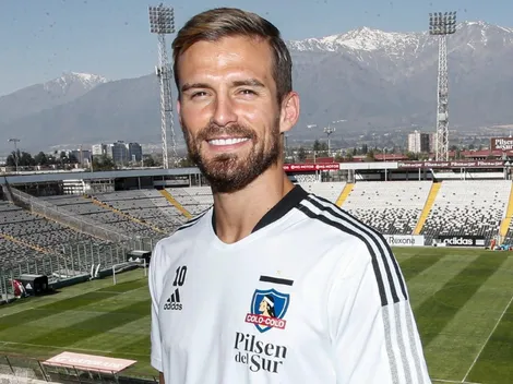 ¡Christian Santos se pone por primera vez la camiseta de Colo Colo!