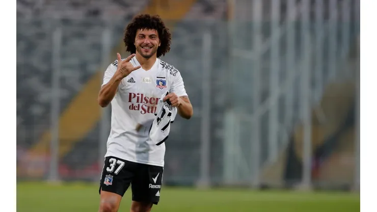 Peluca ya vive el Superclásico.