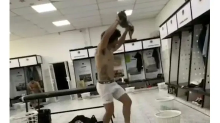 El uruguayo se atrevió con unos pasos de cueca