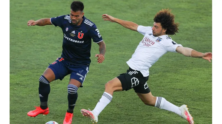 Maximiliano Falcón en el Superclásico