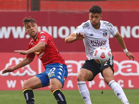 Jeyson Rojas canta junto a los hinchas de Colo Colo