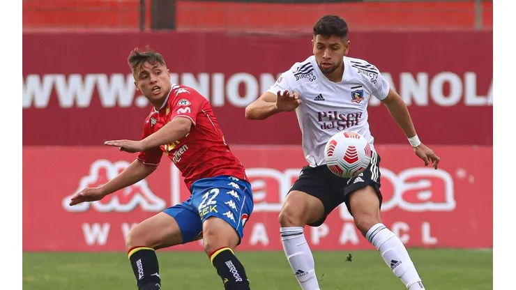 El defensa compartió con los hinchas.