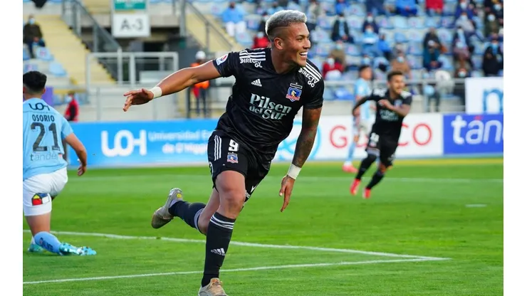 Parraguez se entusiasma con la lucha en el ataque de Colo Colo.