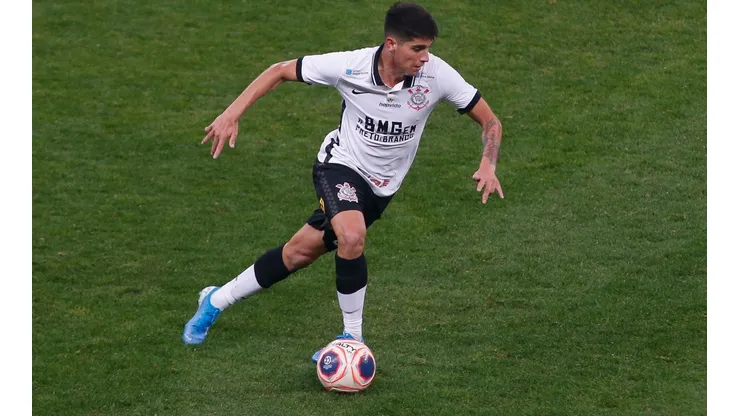 El jugador es pretendido por los albos.