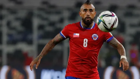 Brasil salvó un hermoso tiro libre de Arturo Vidal.