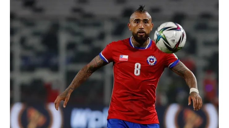 Brasil salvó un hermoso tiro libre de Arturo Vidal.