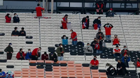 El Monumental comienza a tomar forma con los hinchas de la Roja.