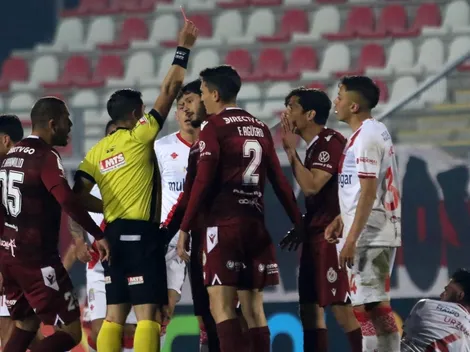 Matías Fernández es expulsado tras cuatro minutos en cancha