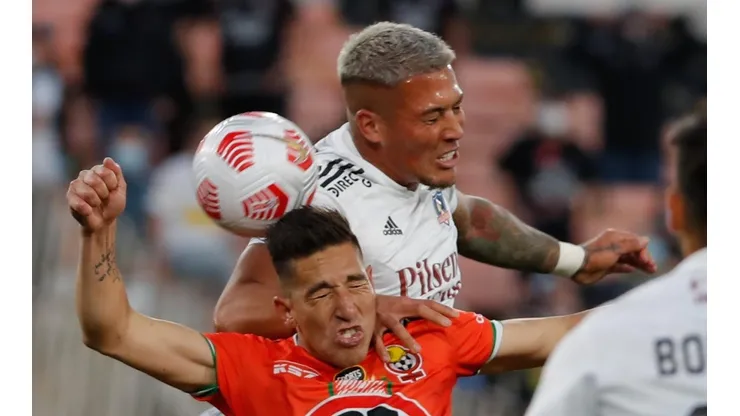 Javier Parraguez ocasionó el penal que pudo ser el 1-1 para Colo Colo.