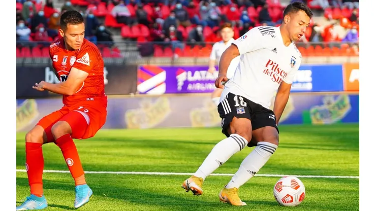 Colo Colo logró salir de La Calera todavía siendo líder del torneo.