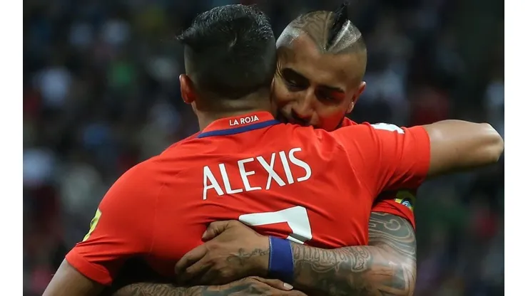 Vidal y Sánchez han compartido por varios años en la Roja.