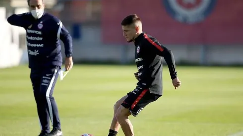 Leonardo Gil ha participado de los microciclos de la Roja con Lasarte.