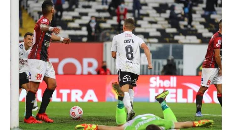 El Cacique ganó y llegó al liderato del torneo en el Monumental.