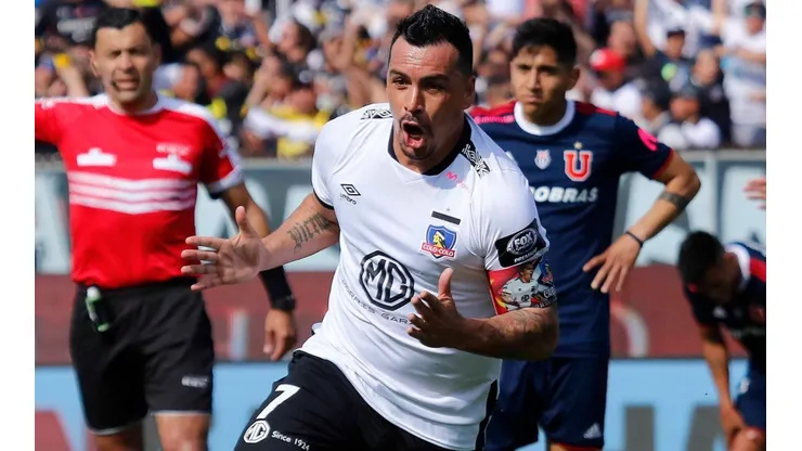 Esteban Paredes y los Superclásicos