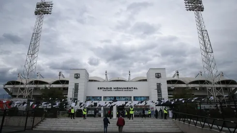 El hermoso recibimiento de Barti a la hinchada del Cacique.
