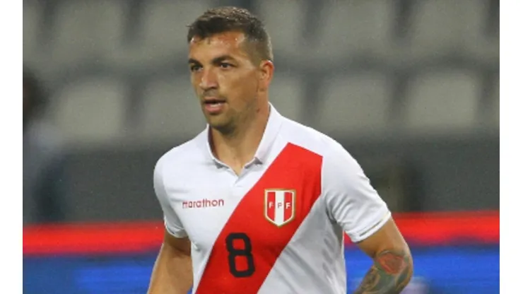 Costa ha jugado cinco amistoso con la selección peruana.