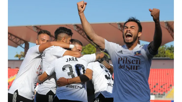 A meses de haberse salvado del descenso, Colo Colo se ilusiona con un nuevo título | Foto: Agencia Uno