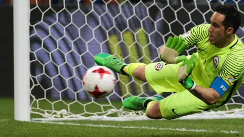 Bravo inició como suplente en la Confederaciones y terminó siendo figura.