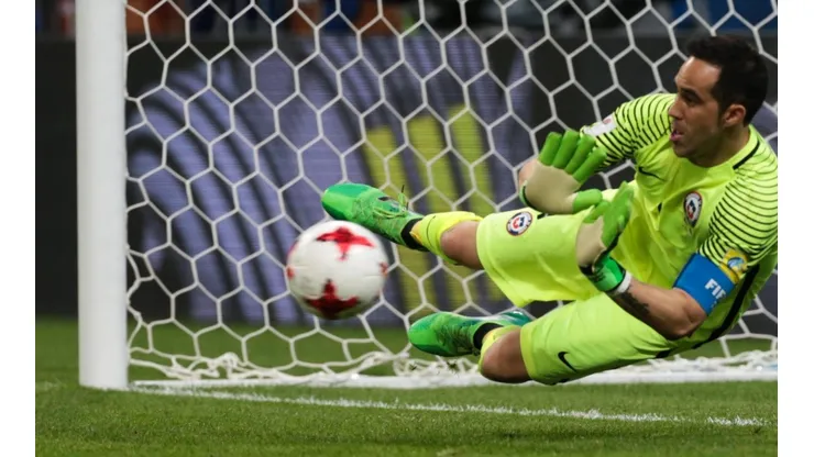 Bravo inició como suplente en la Confederaciones y terminó siendo figura.