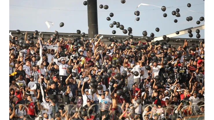 El hincha colocolino sigue reafirmando su compromiso con el club.
