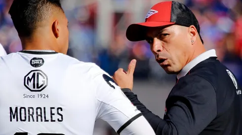 Esteban Paredes saludó a Iván Morales | Foto: archivo