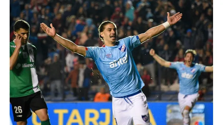 ¿Thiago Vecino es opción en Colo Colo?