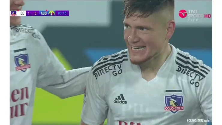Leonardo Gil celebra su golazo contra Audax Italiano.