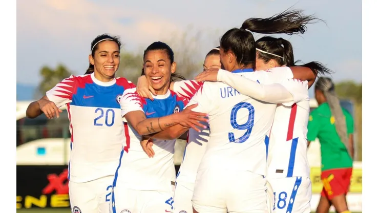 La selección chilena femenina juega su segundo duelo en Tokio 2020.