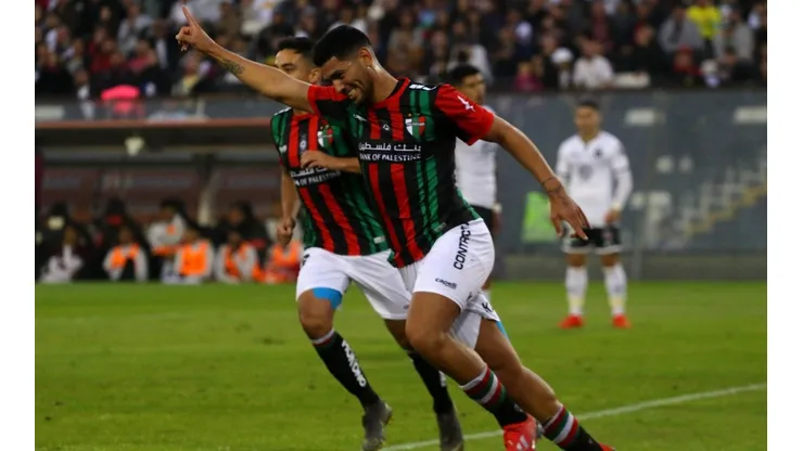 Lucas Passerini enfrentando a Colo Colo