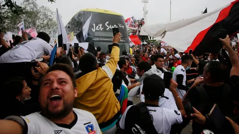 Miles de hinchas llegaron al Estadio Monumental.