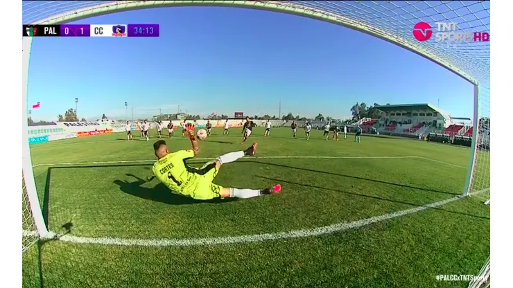 Cortés salvando a Colo Colo
