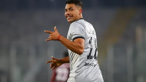 Iván Morales sigue rompiendo redes.