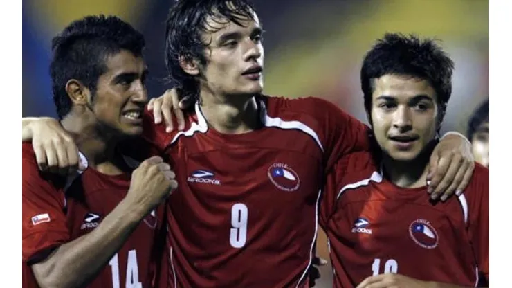 Arturo Vidal anotó de penal el 2-2 ante Brasil en ese Sudamericano Sub20 del 2007.
