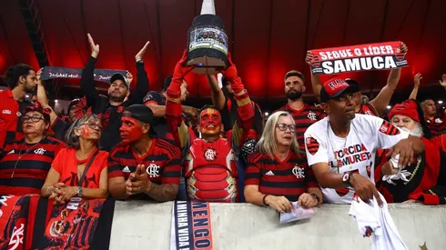 Hinchas de Flamengo piden triunfo de Chile contra Brasil