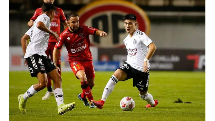 Presidente de Colo Colo pide la vuelta del fútbol joven