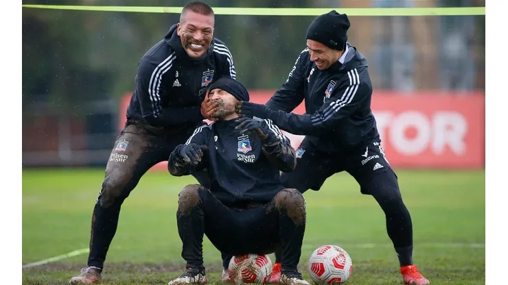 La guerra de barro en Colo Colo
