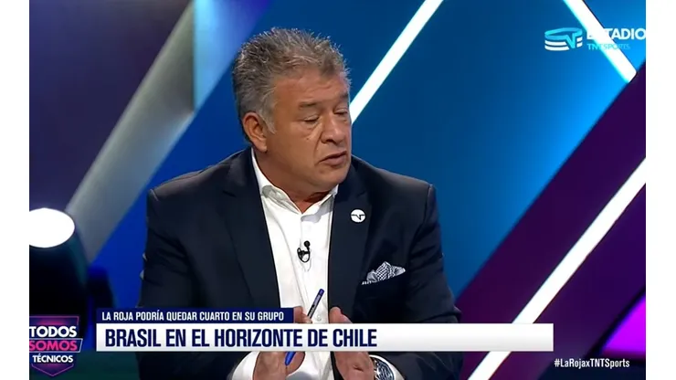 Borghi cree que Chile ha obtenido mejores resultados con tres en el fondo | Foto: captura