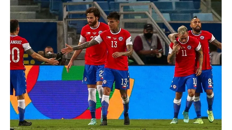 Erick Pulgar no podrá jugar esta noche al estar lesionado.