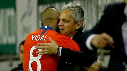 Arturo Vidal fue uno de los más cercanos a Rueda en la Roja.